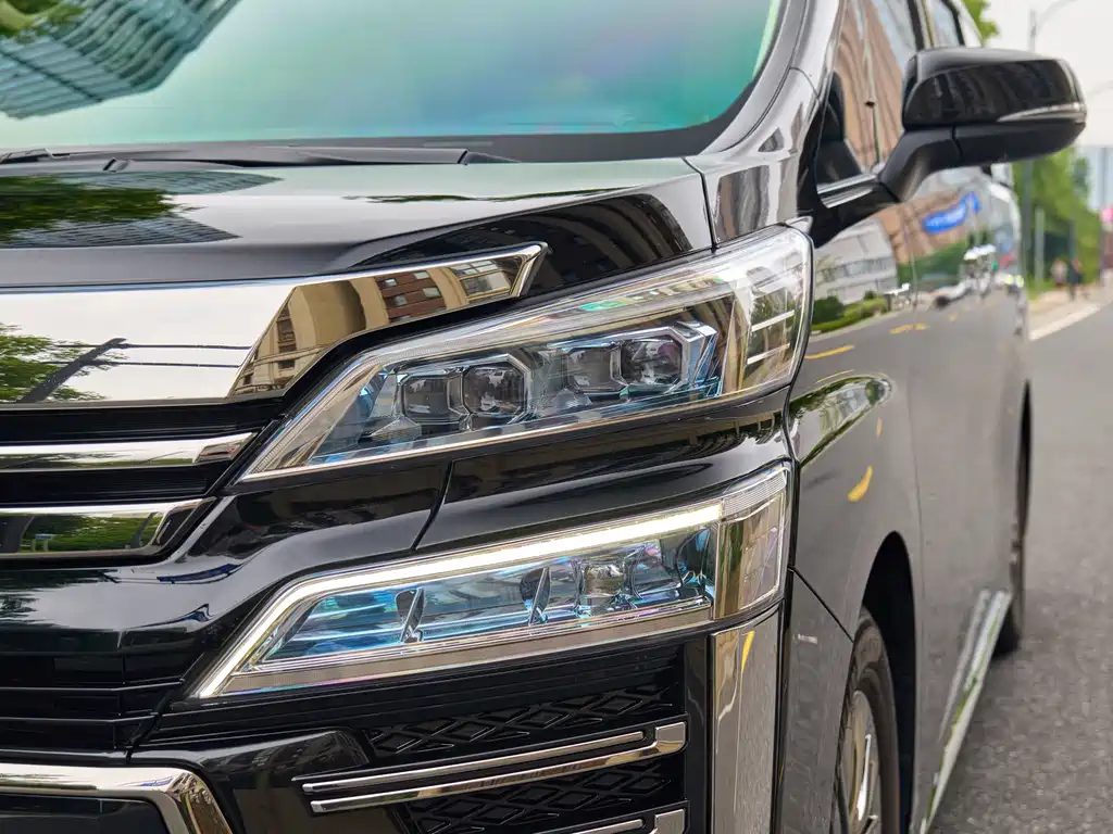 Toyota Vellfire 2021 — фото 4