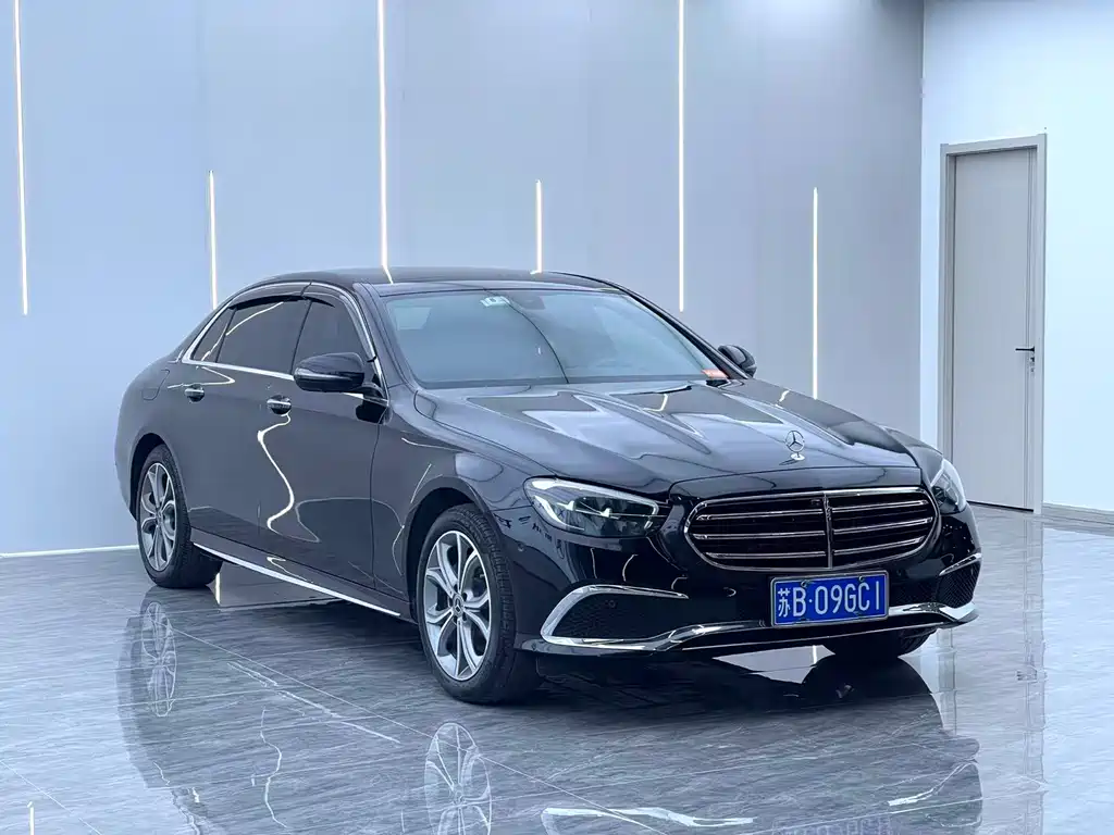 Mercedes-Benz E-Class 2021 — фото 3
