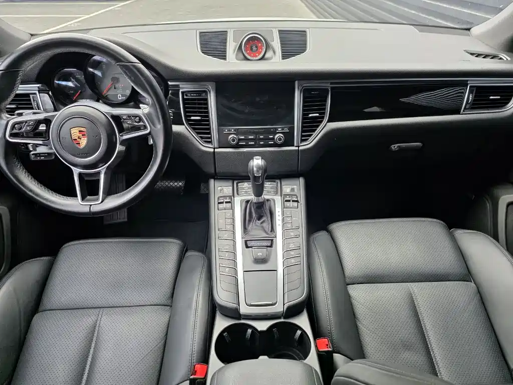 Porsche Macan 2016 — фото 7