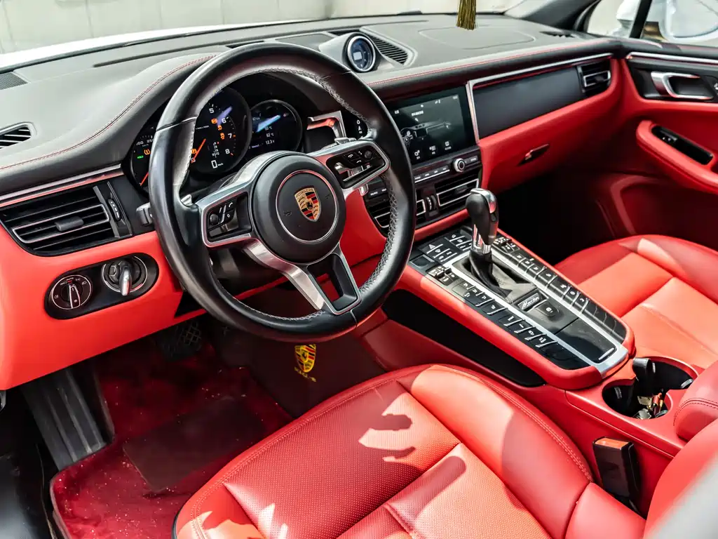 Porsche Macan 2020 — фото 13