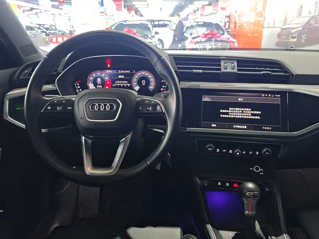 Audi Q3 2024 — фото 11