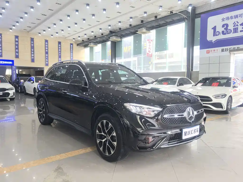 Mercedes-Benz GLC 2023