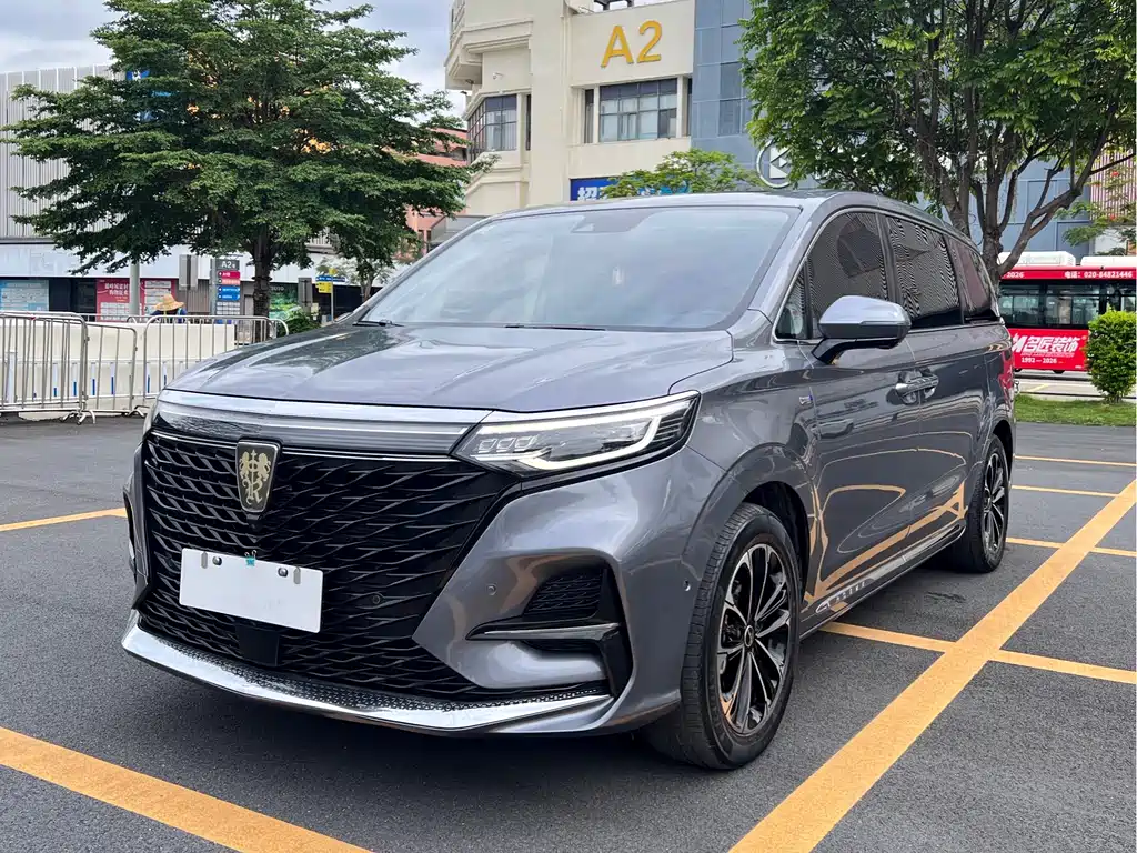 Roewe iMAX8 2021