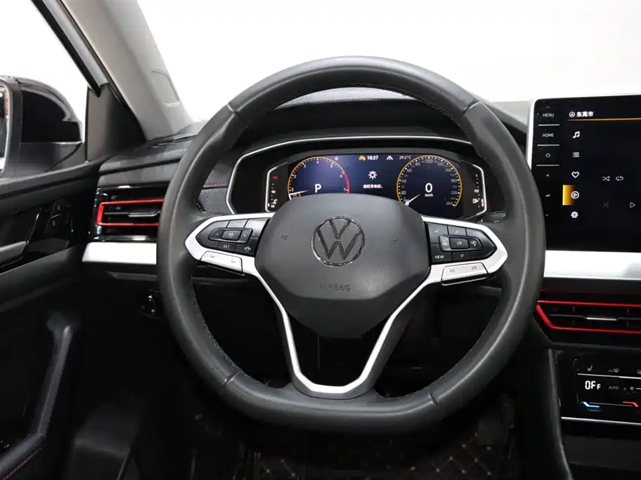 Volkswagen Lavida 2023 — фото 12