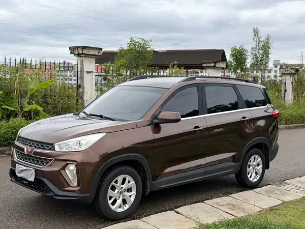 Wuling Hongguang S3 2018