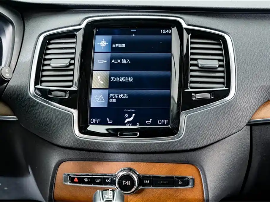Volvo XC90 2017 — фото 13