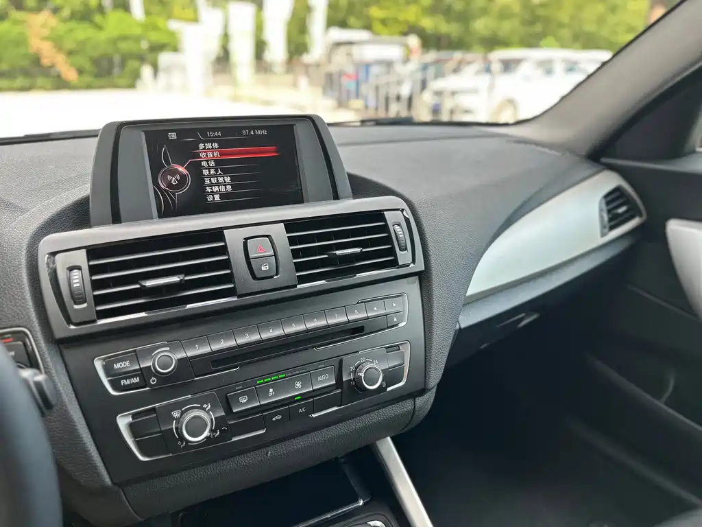 BMW 2 Series 2015 — фото 26