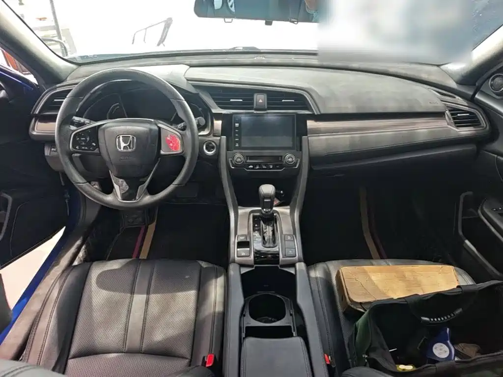 Honda Civic 2020 — фото 10
