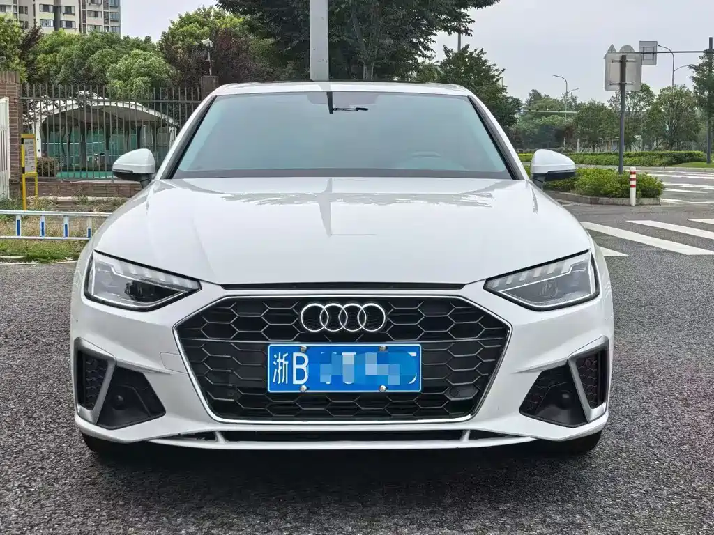 Audi A4L 2022