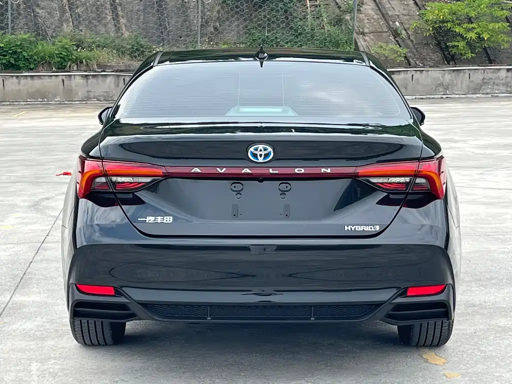 Toyota Avalon 2023 — фото 14