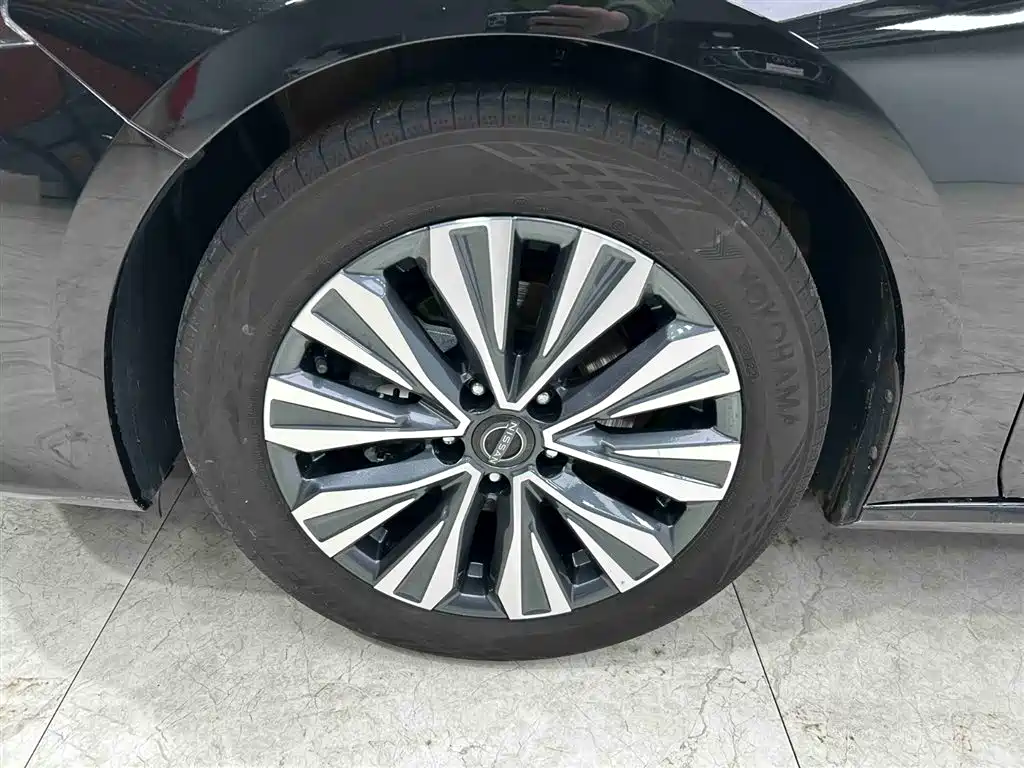Nissan Teana 2023 — фото 19