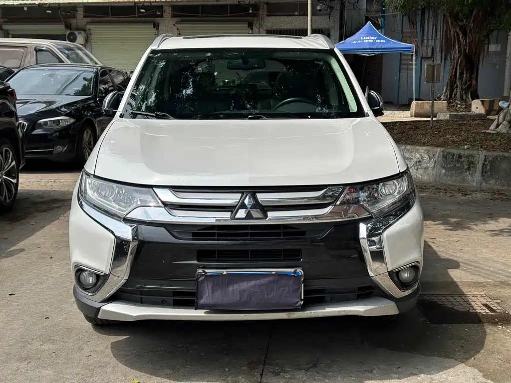 Mitsubishi Outlander 2017