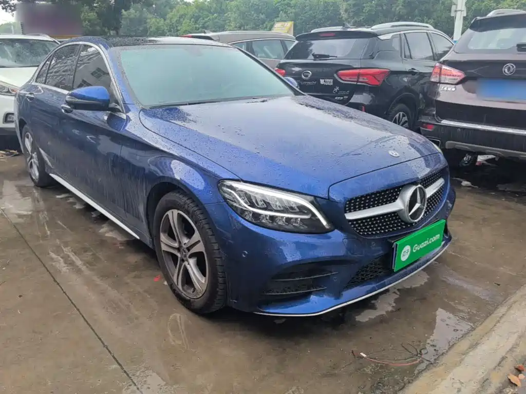 Mercedes-Benz C-Class 2021