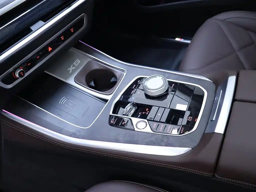 BMW X5 2024 — фото 11