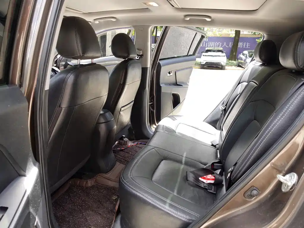 Kia Sportage 2012 — фото 12