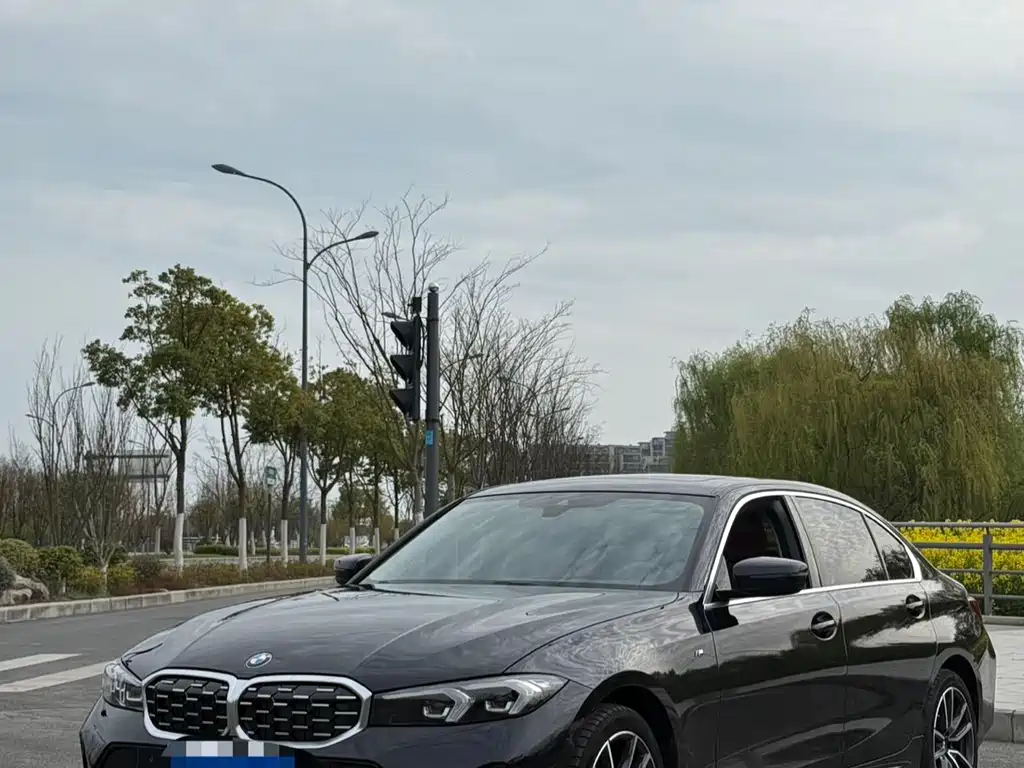 BMW 3 Series 2024