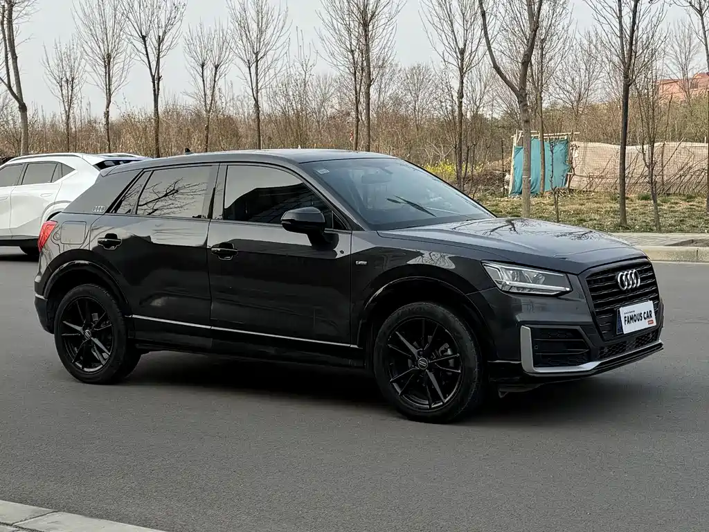 Audi Q2L 2019 — фото 3