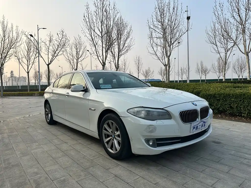 BMW 5 Series 2012 — фото 3