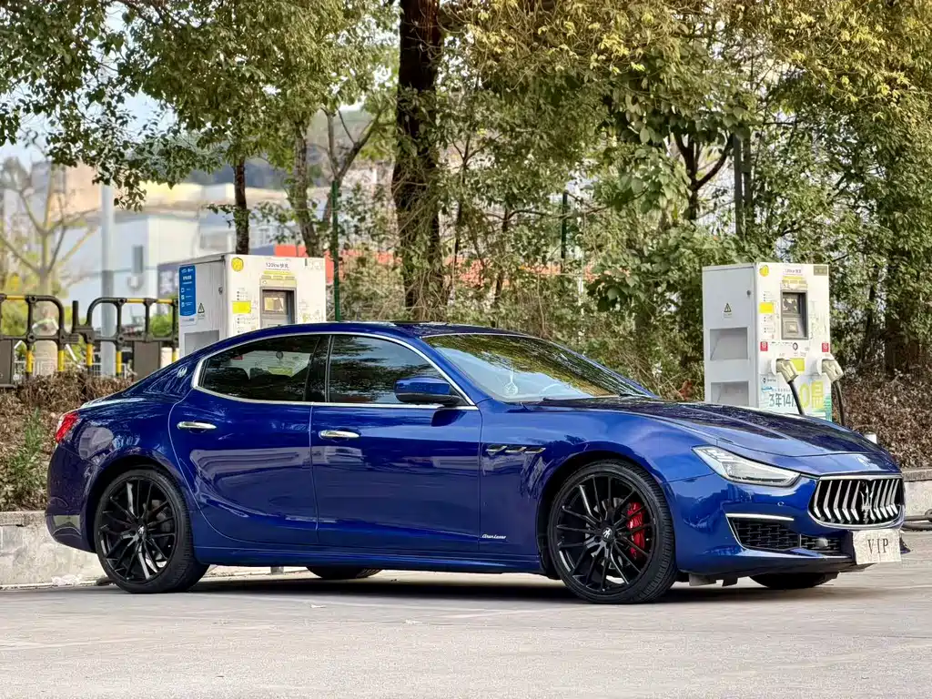 Maserati Ghibli 2020 — фото 3