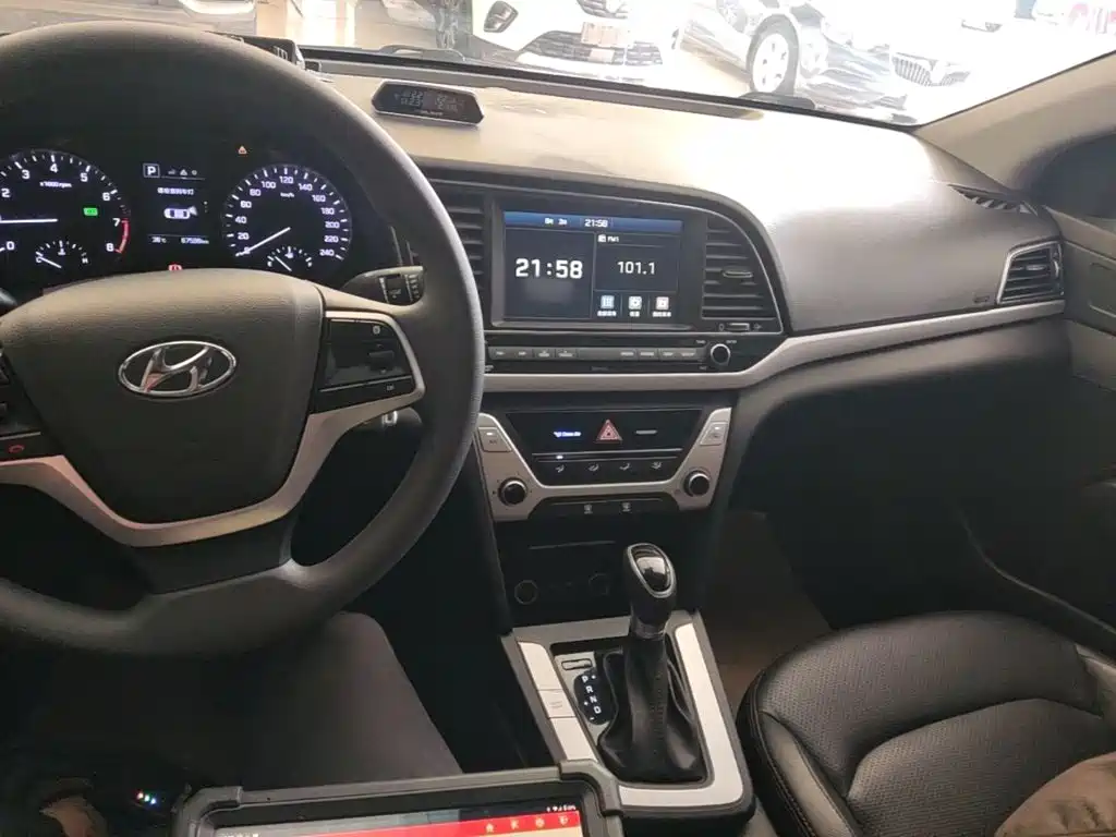 Hyundai Celesta 2018 — фото 10