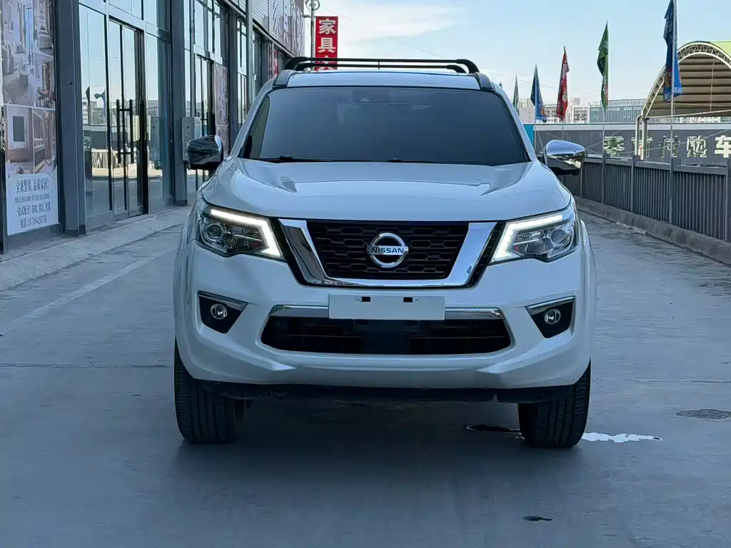 Nissan Terra 2019