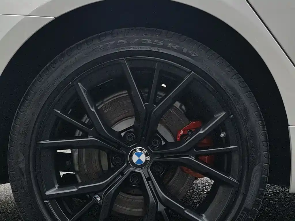 BMW 5 Series 2021 — фото 16