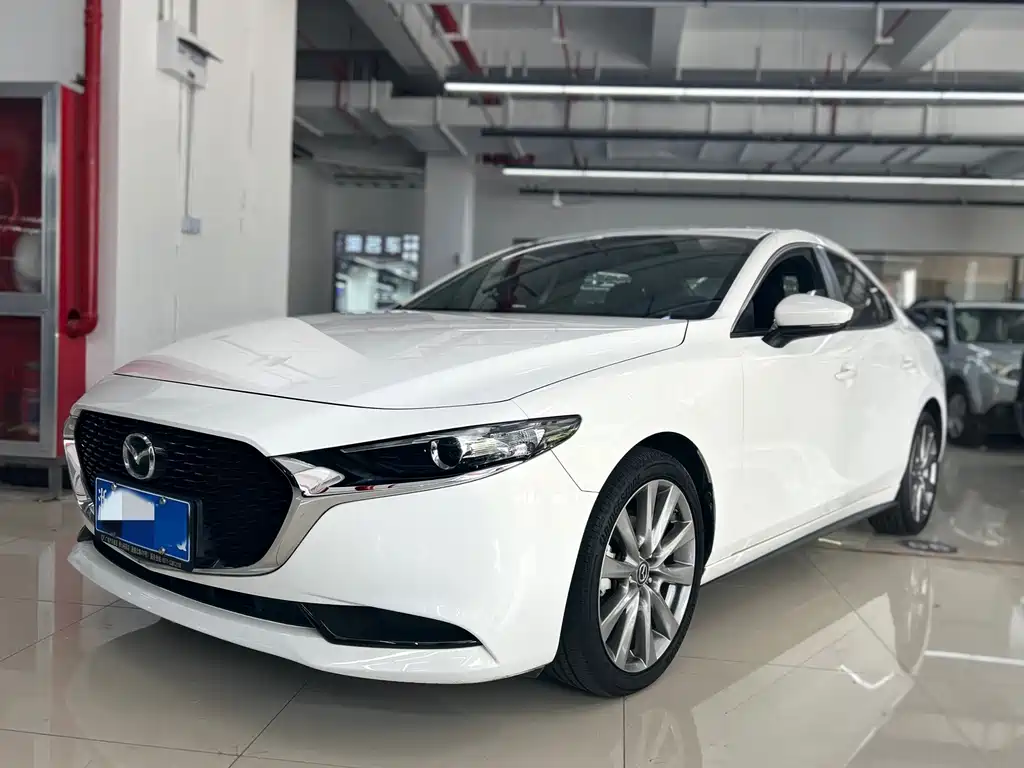 Mazda 3 Axela 2022