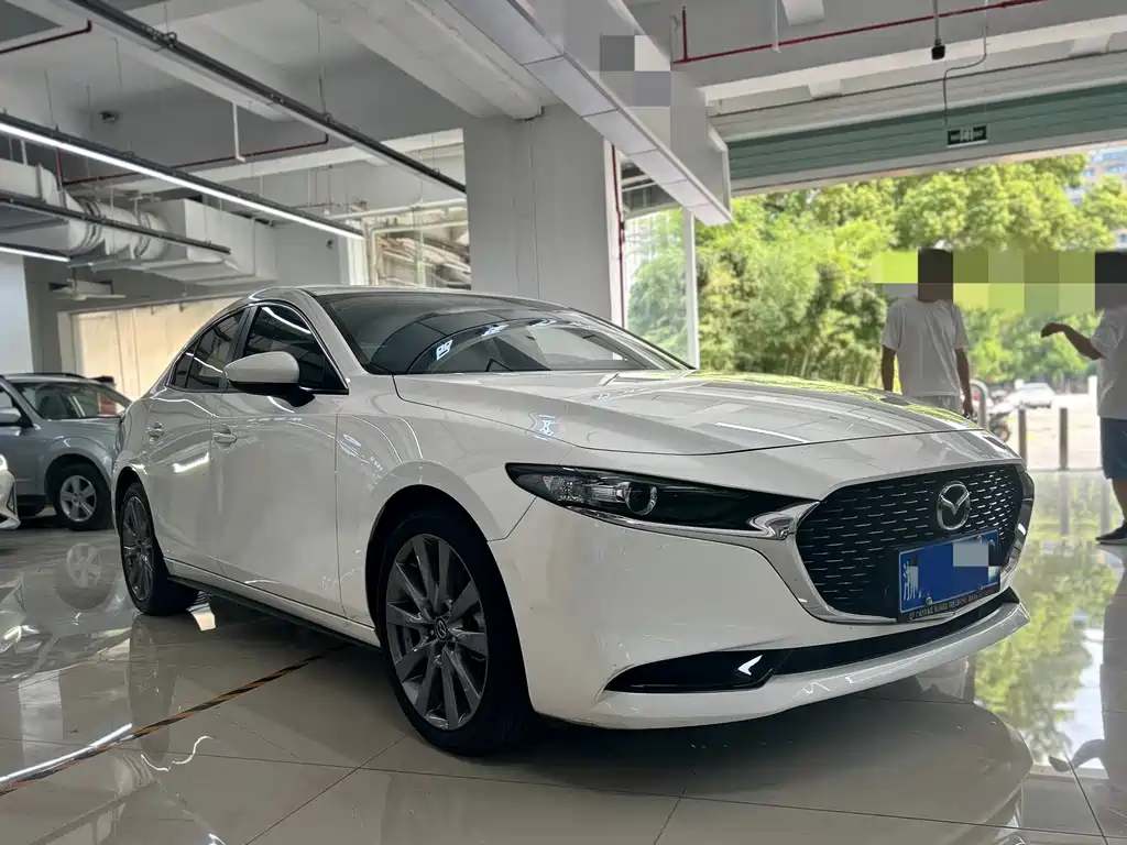 Mazda 3 Axela 2022