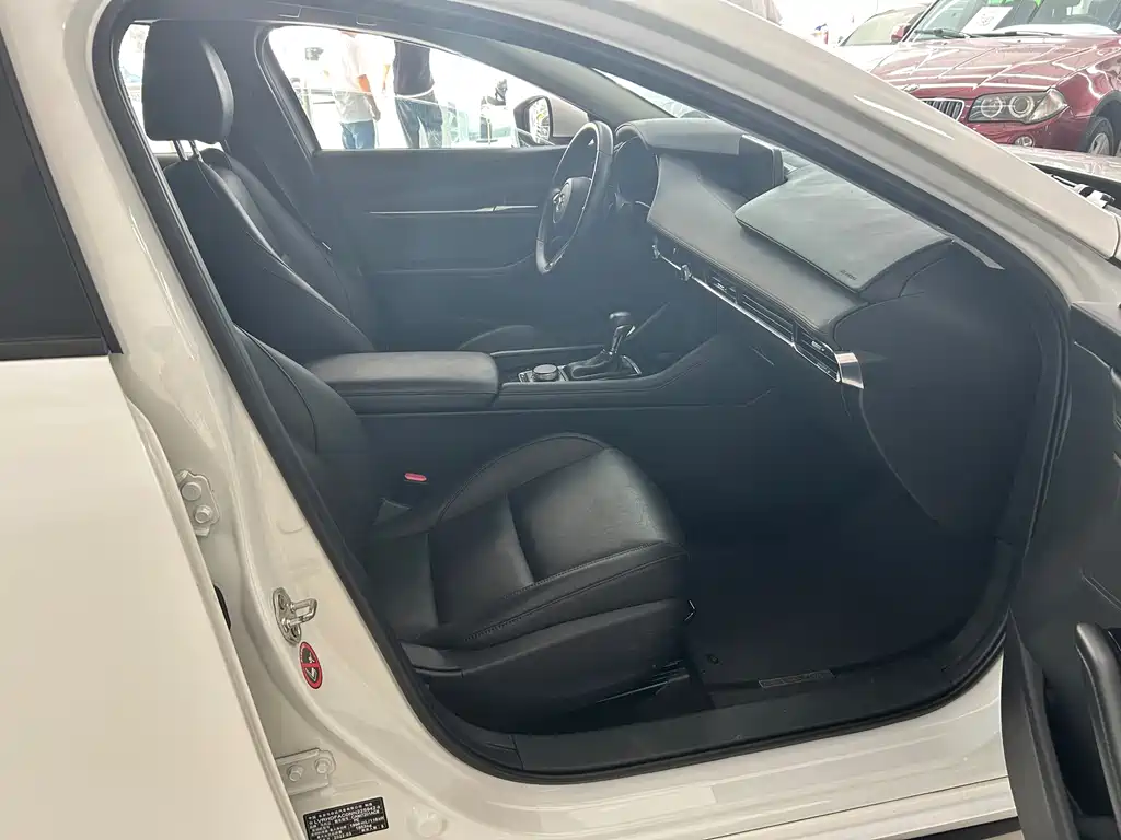 Mazda 3 Axela 2022