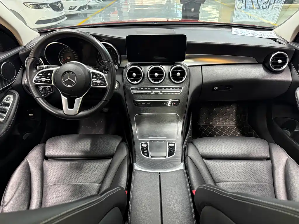 Mercedes-Benz C-Class 2019 — фото 11