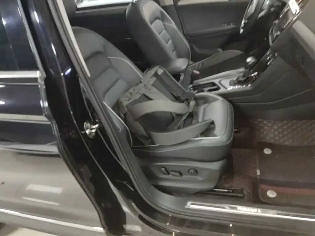 Volkswagen Tiguan L 2018 — фото 25