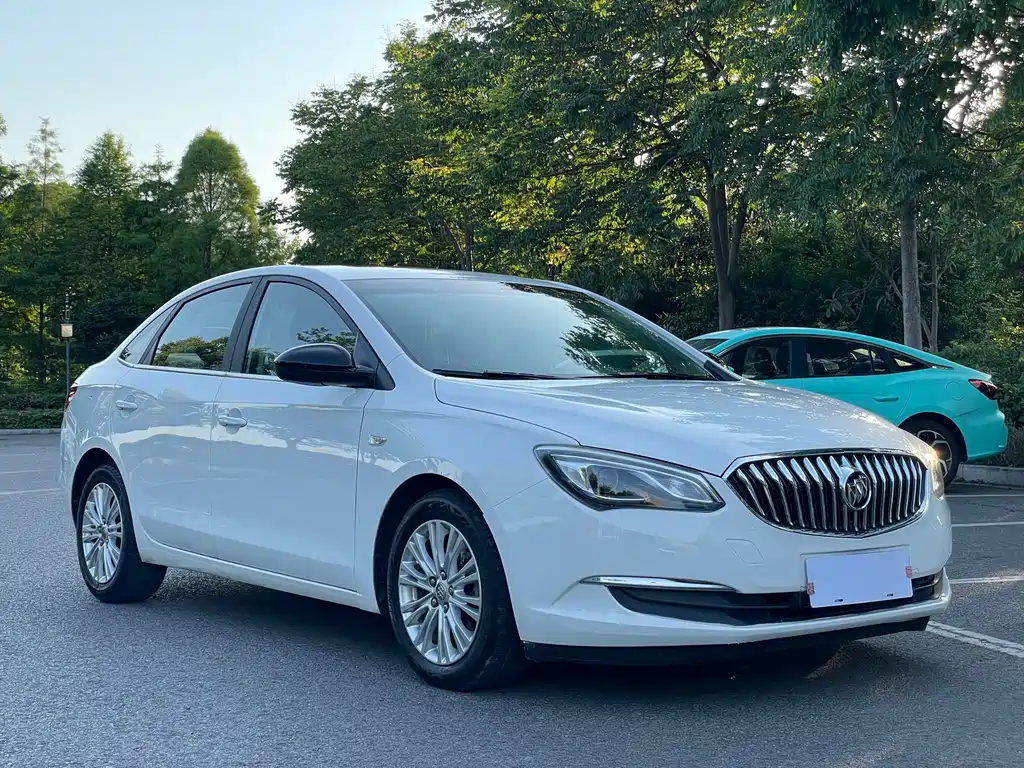 Buick Excelle 2017 — фото 3