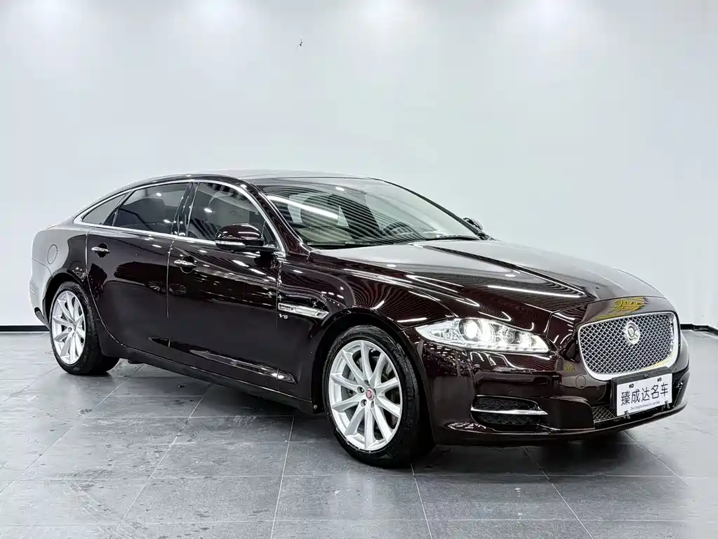 Jaguar XJ 2015 — фото 3