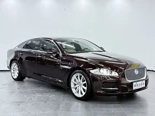 Jaguar XJ 2015