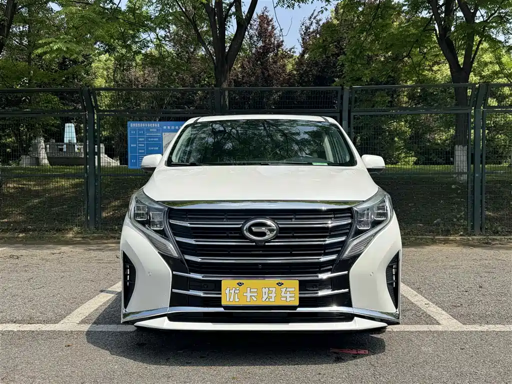 GAC Motor Trumpchi M8 2022 — фото 2