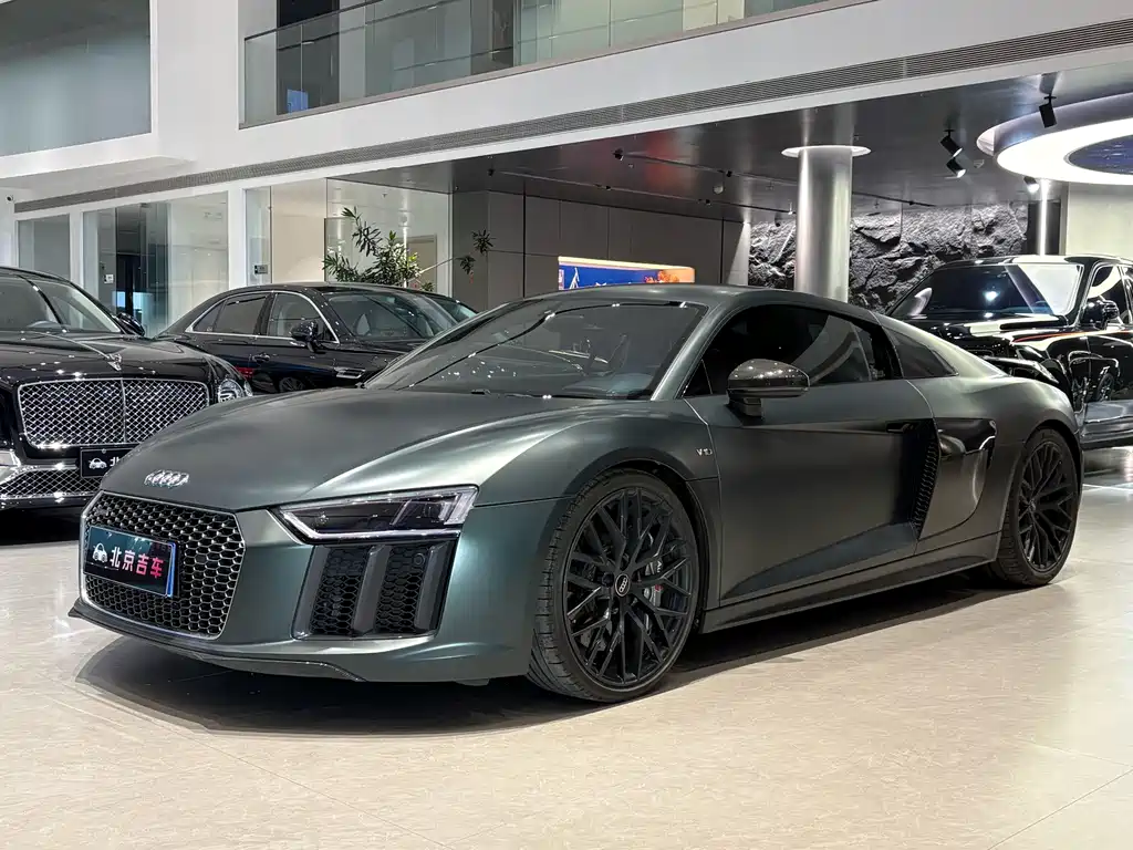 Audi R8 2018 — фото 1