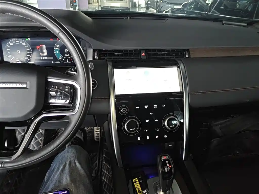 Land Rover Discovery Sport 2022 — фото 10