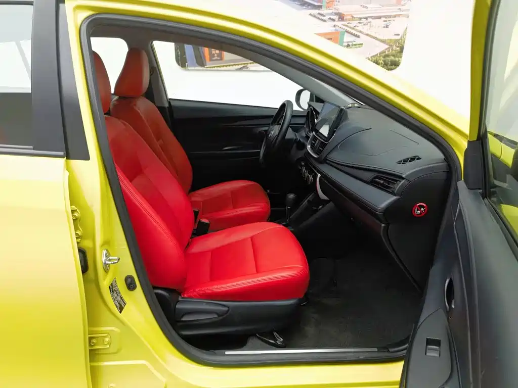 Toyota Yaris L 2016 — фото 23