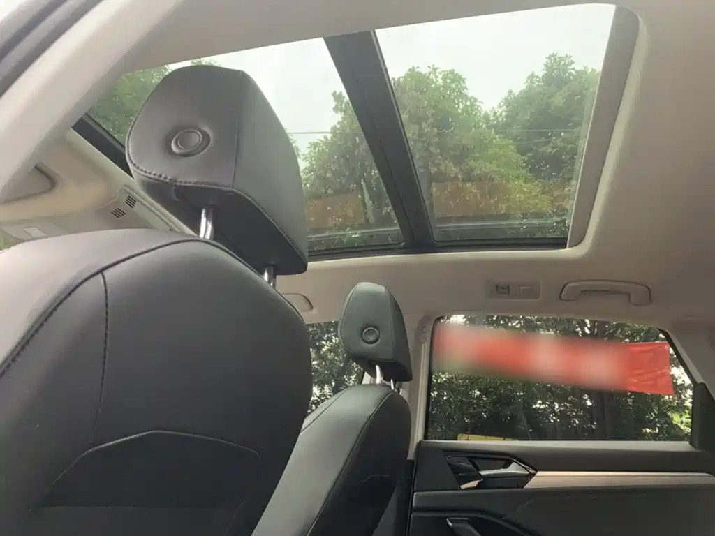 Volkswagen Sagitar 2022