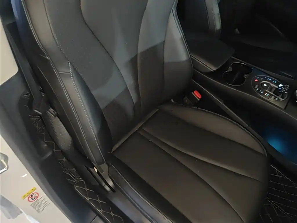 BYD Seal 05 DM-i 2025 — фото 25