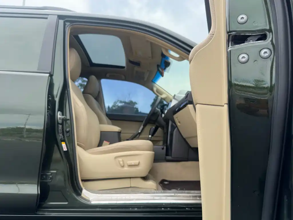 Toyota Prado 2014 — фото 11