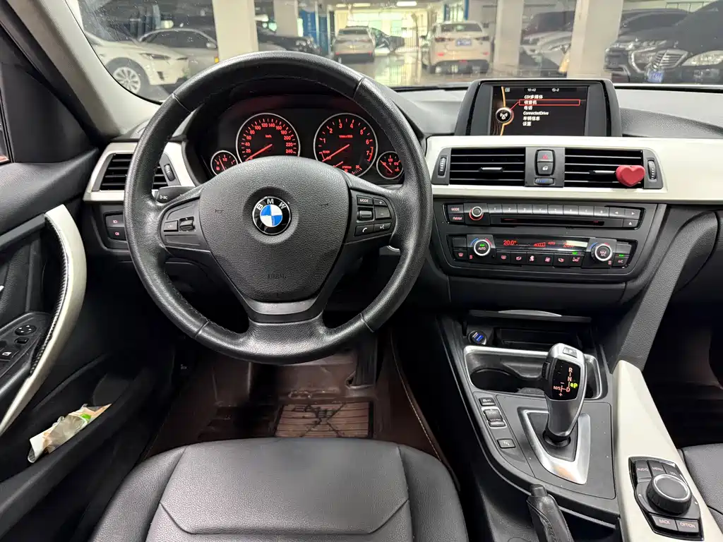 BMW 3 Series 2014 — фото 13