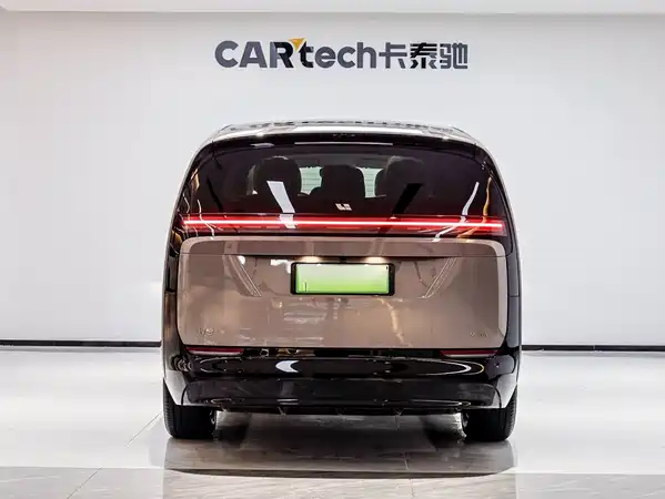 Li Auto MEGA 2024