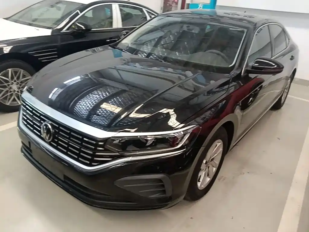 Volkswagen Passat 2025