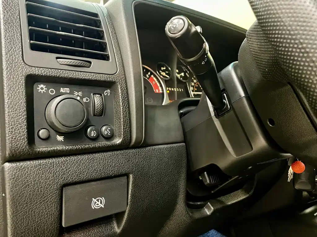 Hummer H3 2006 — фото 16