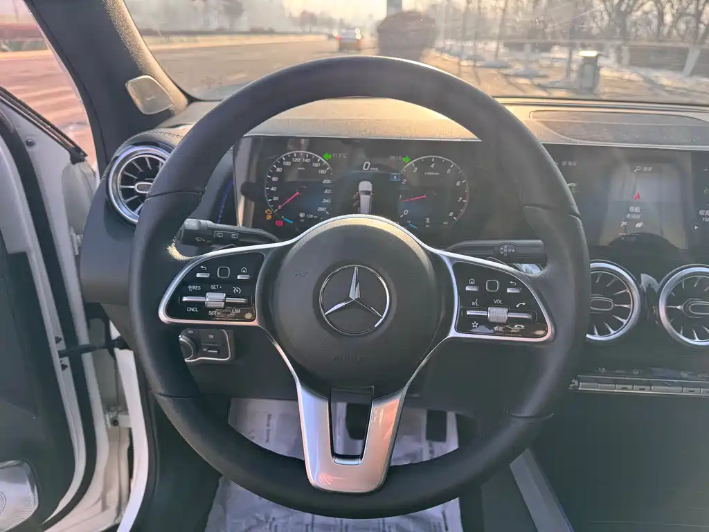 Mercedes-Benz GLB 2022 — фото 12