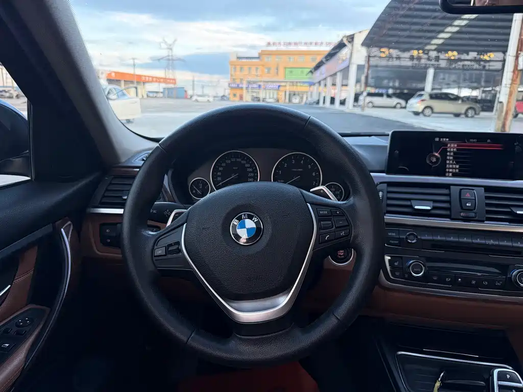 BMW 3 Series 2014 — фото 11