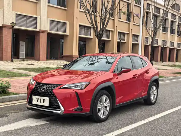 Lexus UX 2022