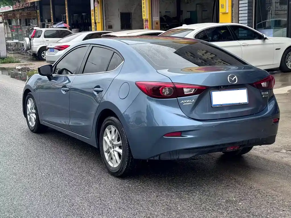 Mazda 3 Axela 2018