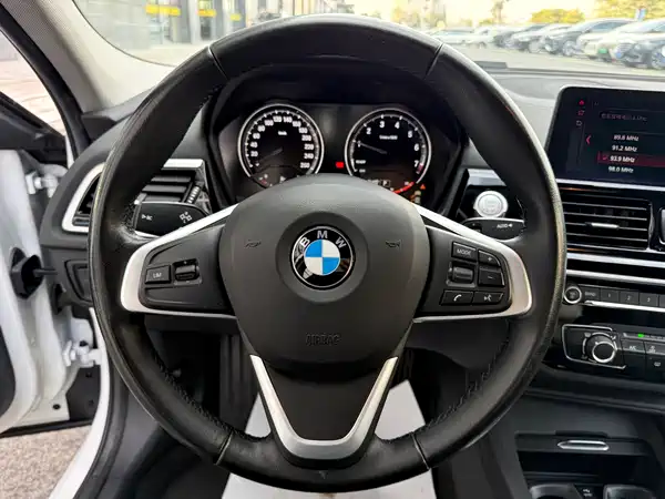 BMW 1 Series 2021